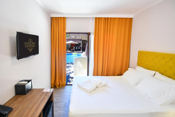 4* Hotel in Kalamitsi Village