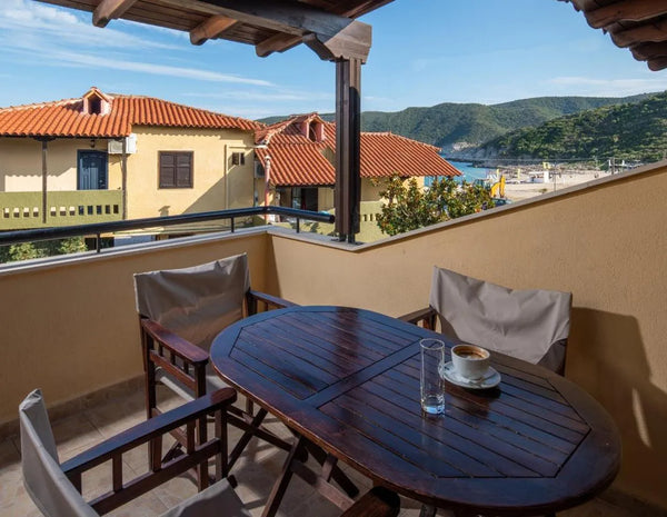 Cavo Kalamitsi – Triple Room with Balcony