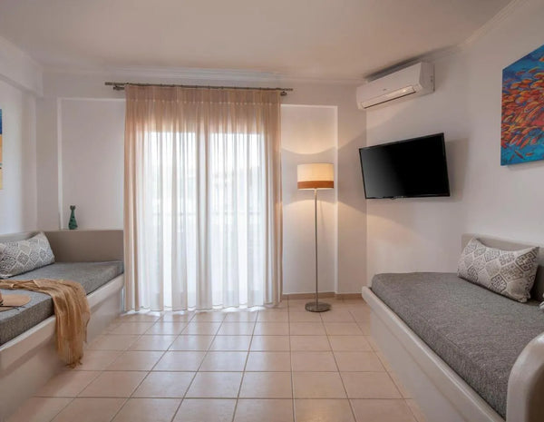 Cavo Kalamitsi – 2 Bedroom Apartment with Garden View