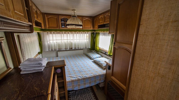 Silent Camp: Caravan